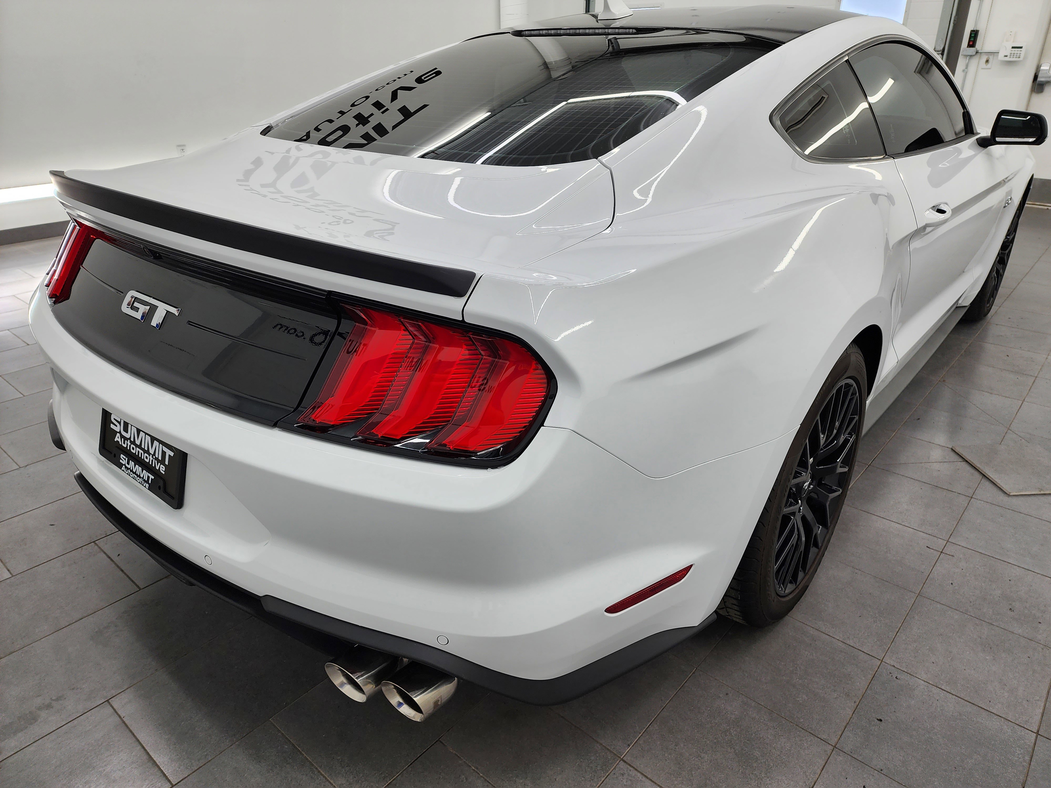 2023 Ford Mustang GT photo 3