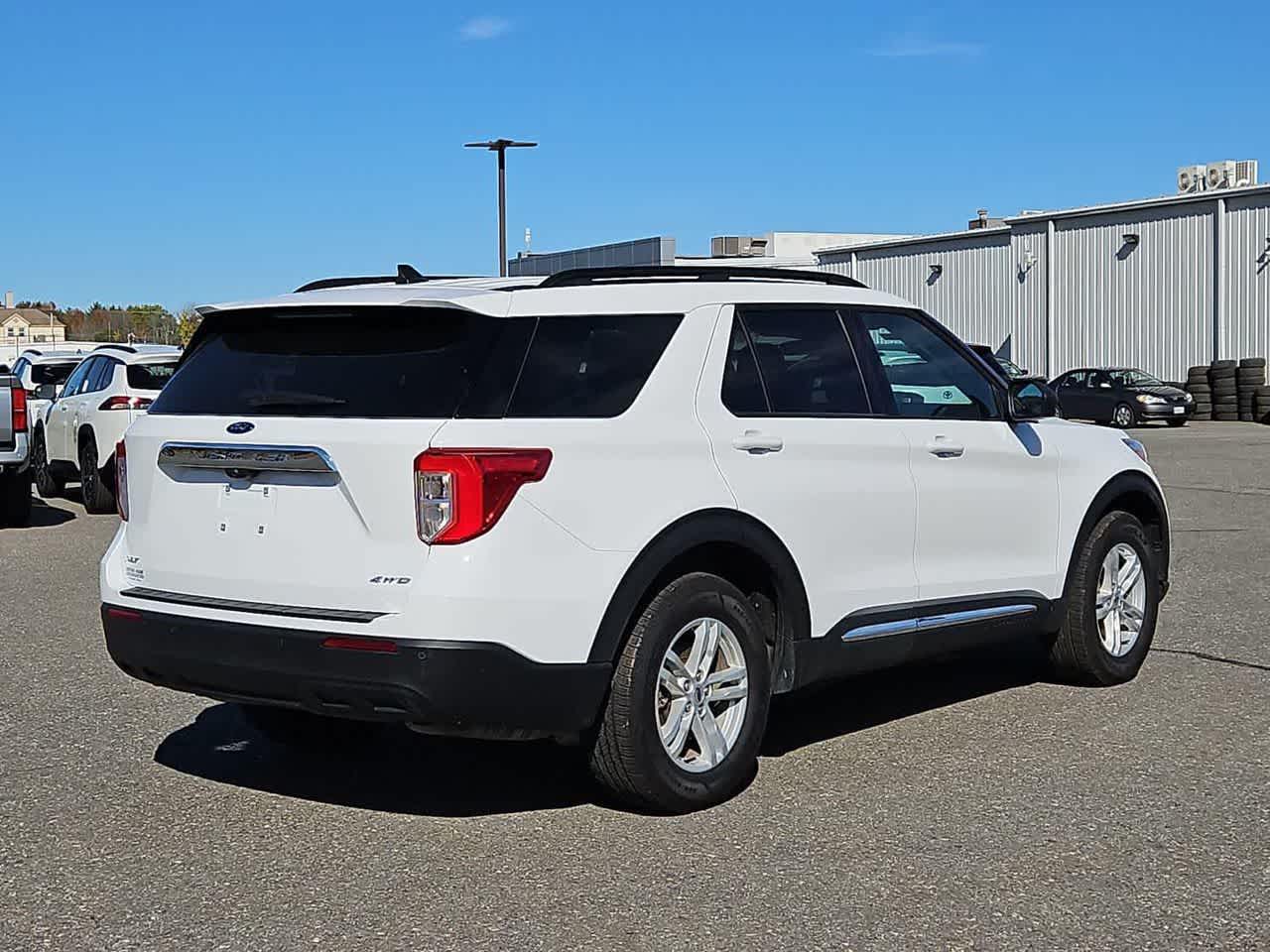 2023 Ford Explorer XLT photo 4