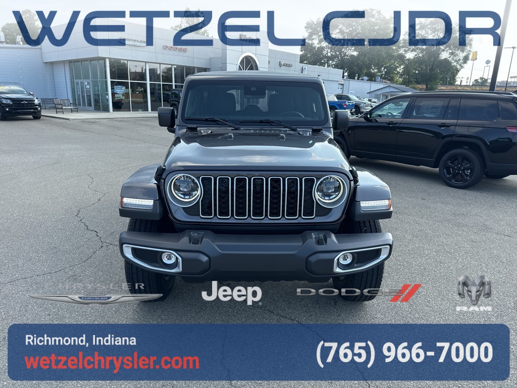 2025 Jeep Wrangler Sahara photo 2
