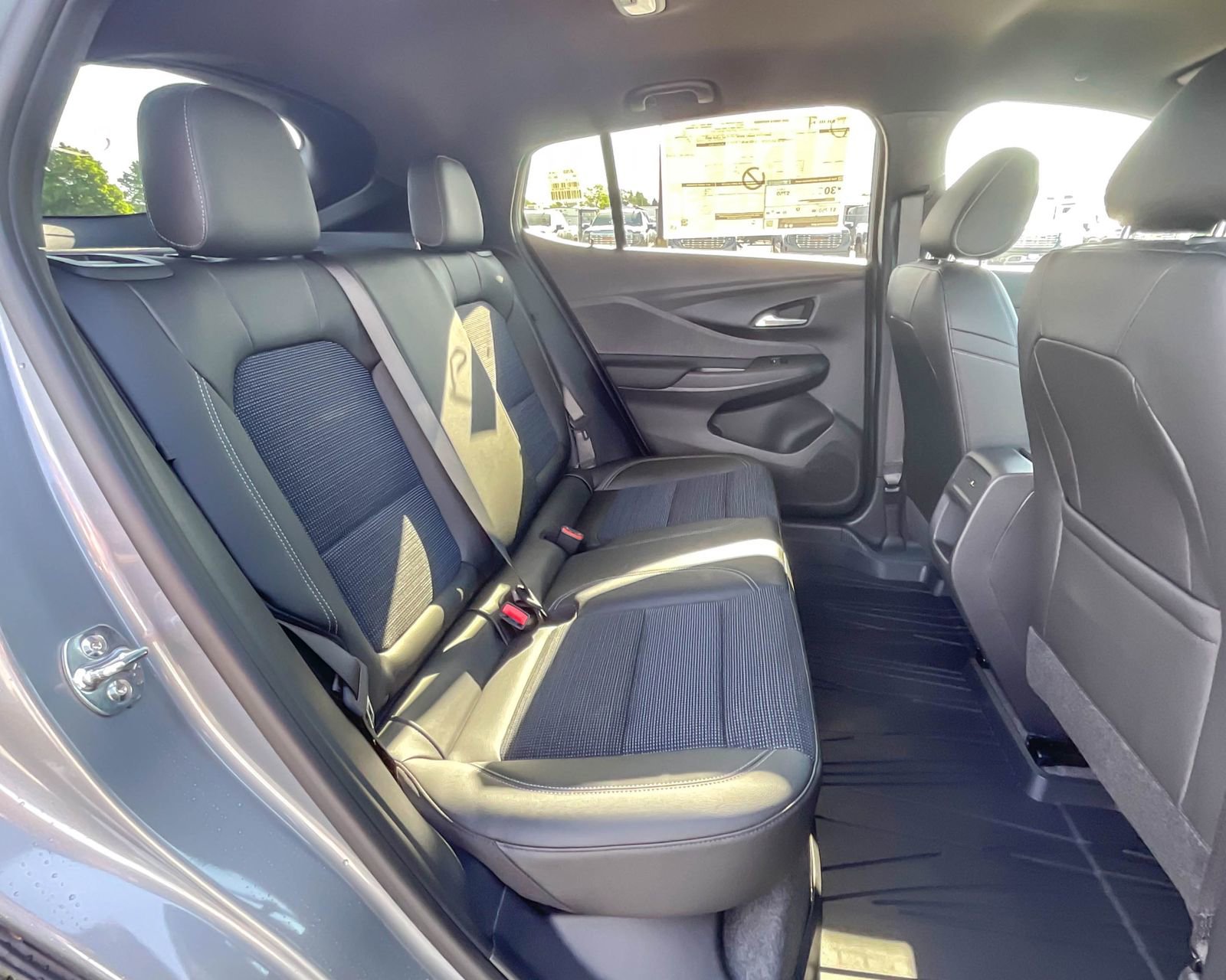 2025 Buick Envista Preferred photo 17