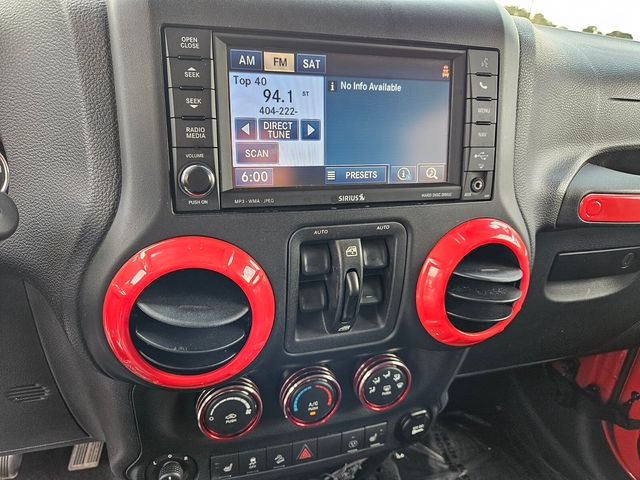 2014 Jeep Wrangler Unlimited Rubicon X photo 10