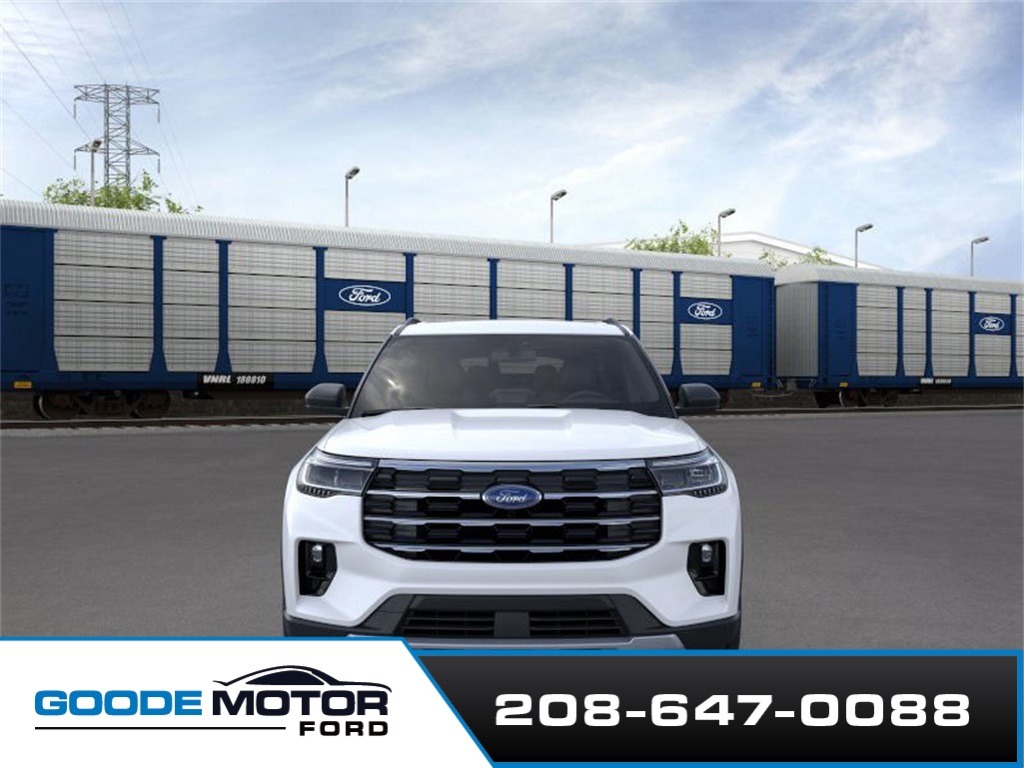 2025 Ford Explorer photo 4