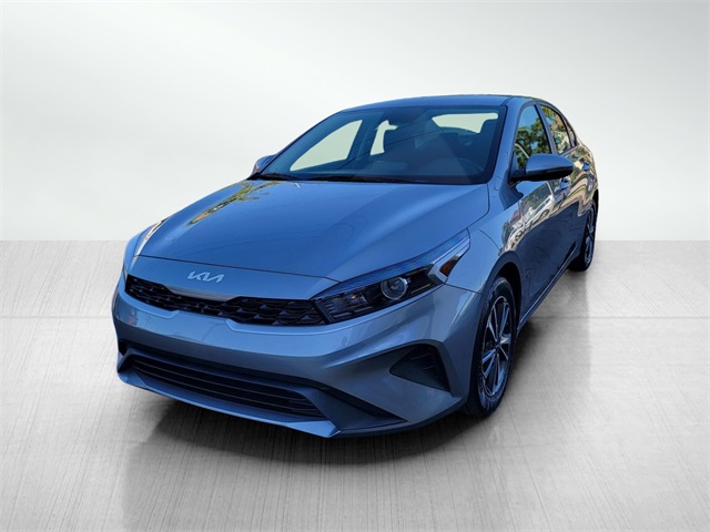 2023 Kia Forte LXS photo 8