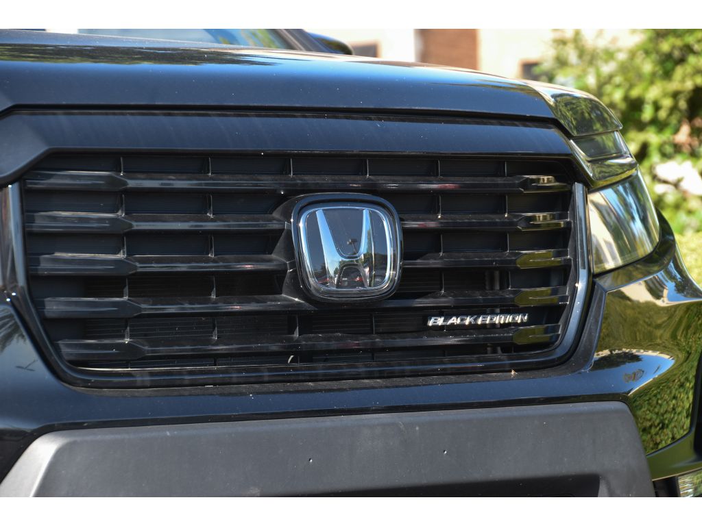 2022 Honda Ridgeline Black Edition photo 7