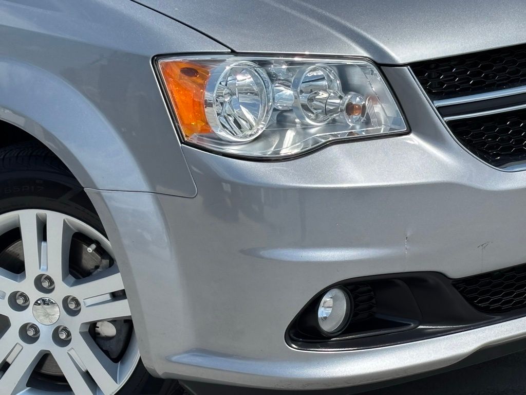 2019 Dodge Grand Caravan SXT photo 2
