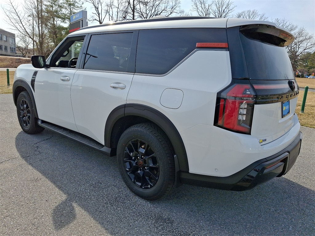 2025 Nissan Armada photo 3