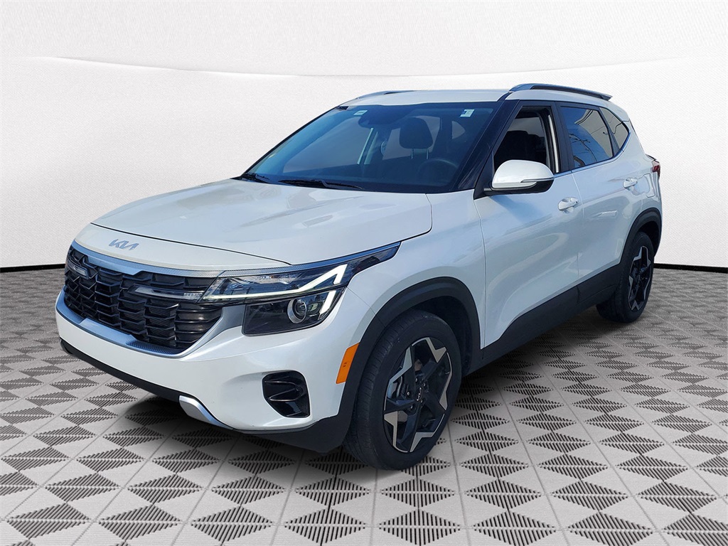 2024 Kia Seltos EX photo 3