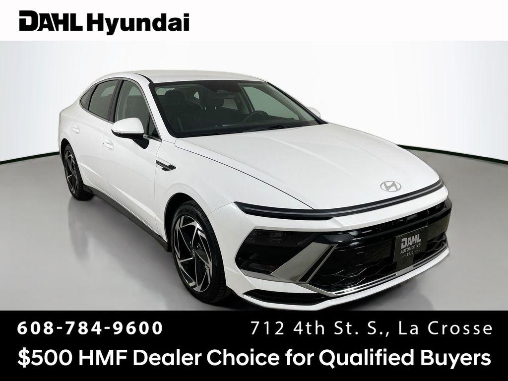 2026 Hyundai Sonata SEL's photo