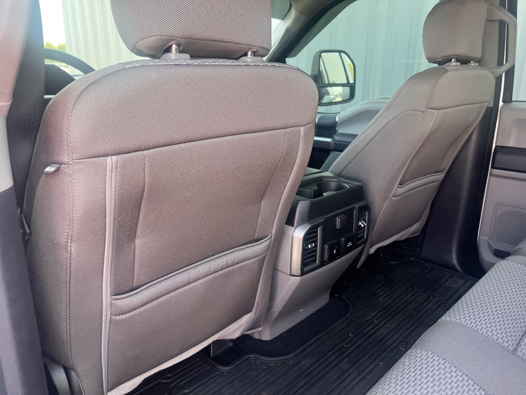 2020 Ford F-250 XLT photo 16