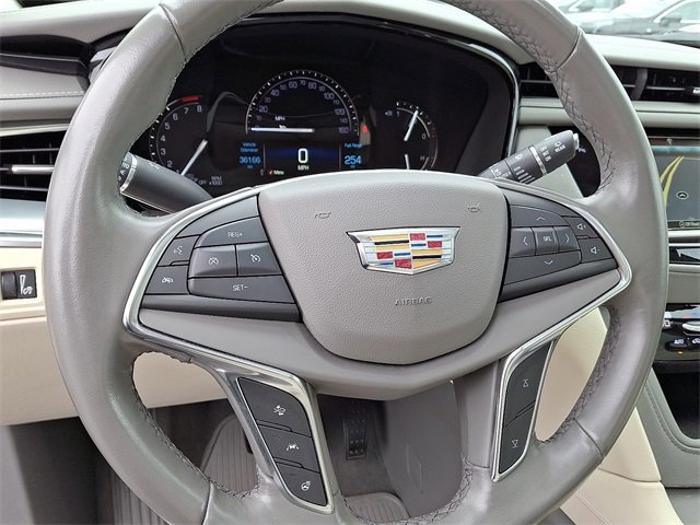 2019 Cadillac XT5 Luxury photo 10