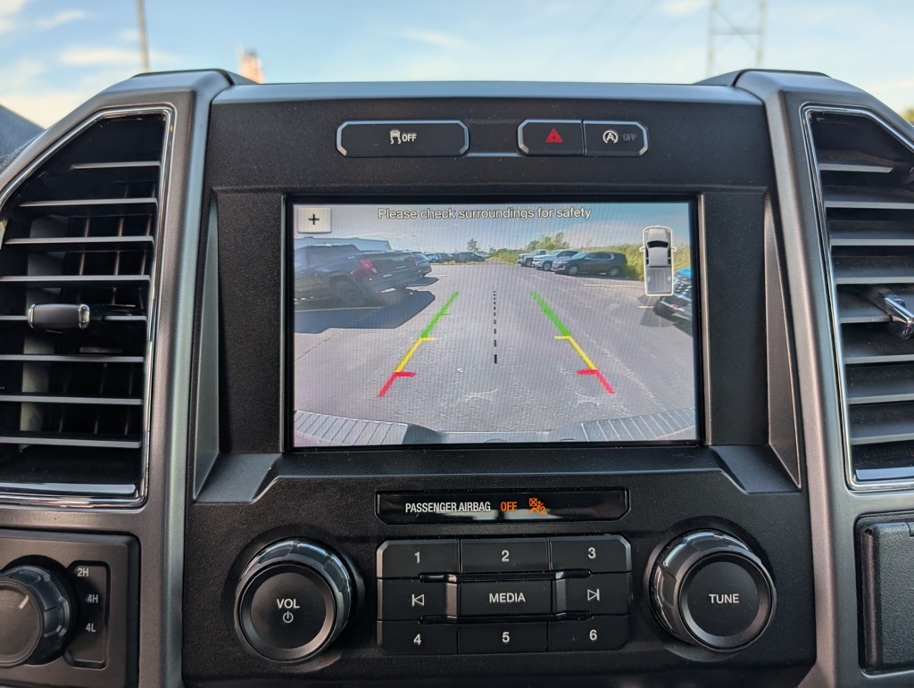 2019 Ford F-150 XLT photo 17