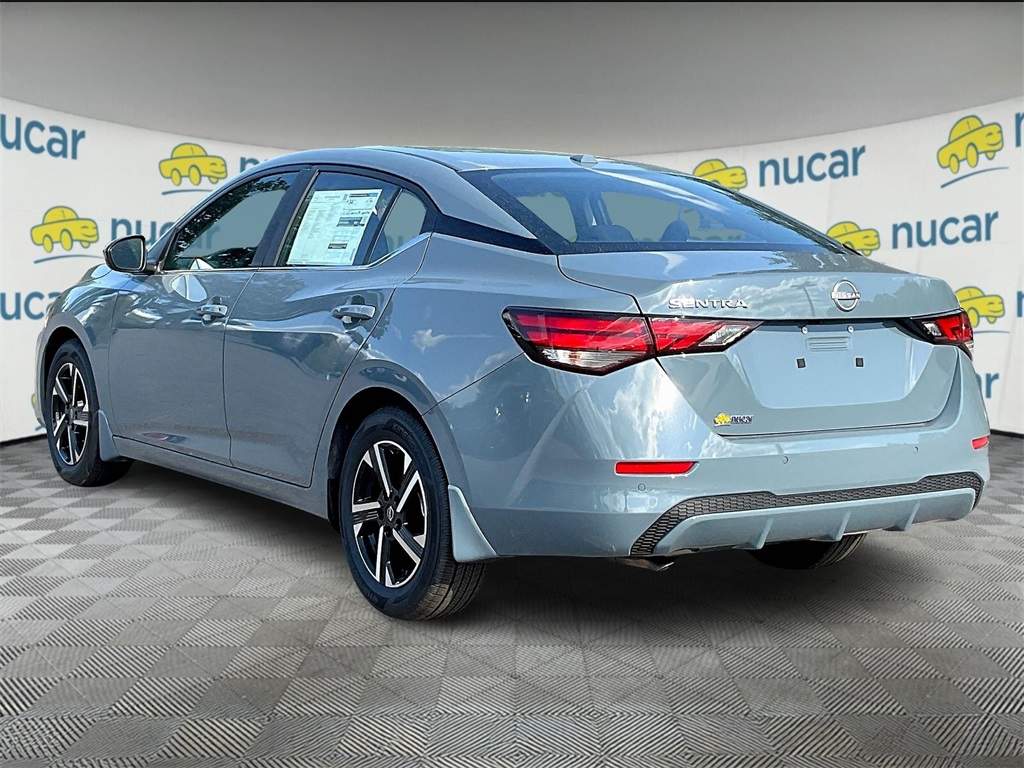 2025 Nissan Sentra SV photo 4