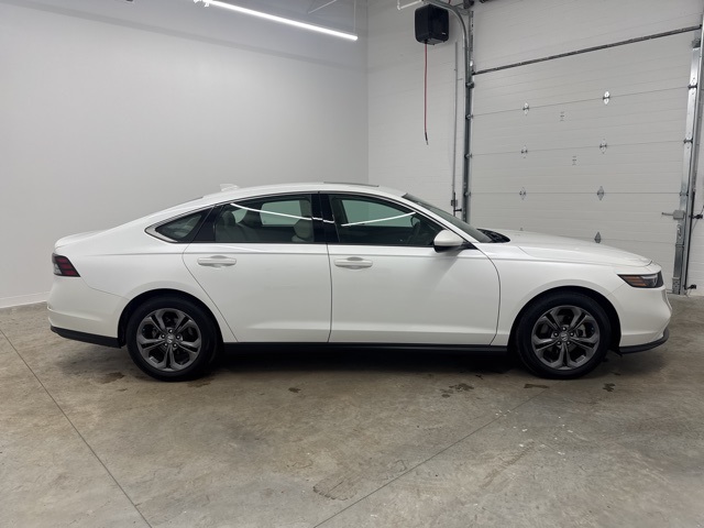 2023 Honda Accord EX photo 4