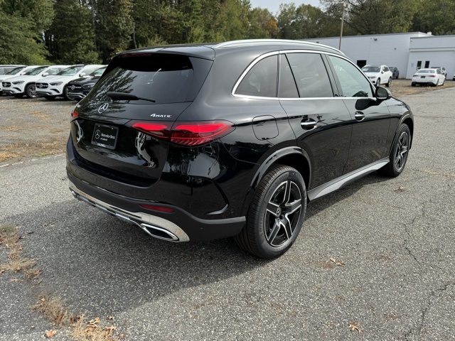 2026 Mercedes Benz GLC 300 4MATIC photo 3