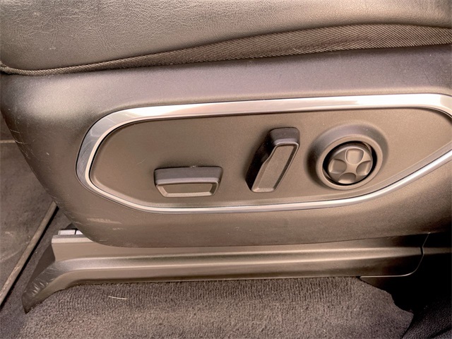 2023 Jeep Wagoneer L Series II photo 4