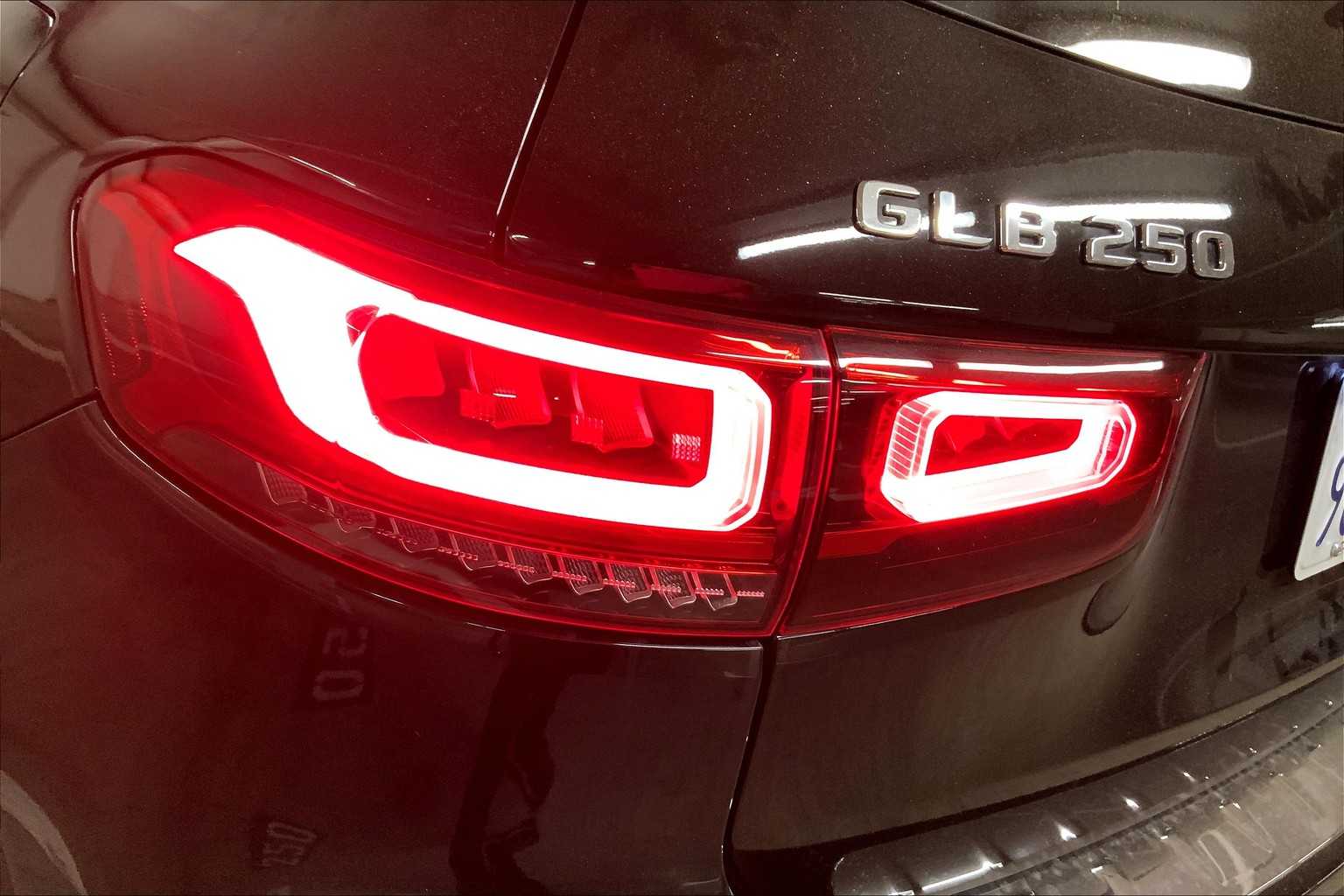 2021 Mercedes Benz GLB 250 4MATIC photo 24