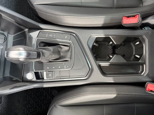 2020 Volkswagen Tiguan SE R-Line Black photo 34