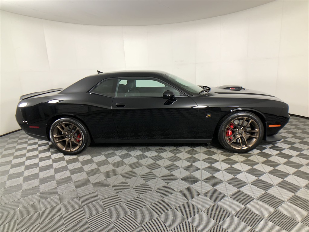 2023 Dodge Challenger R/T Scat Pack photo 3