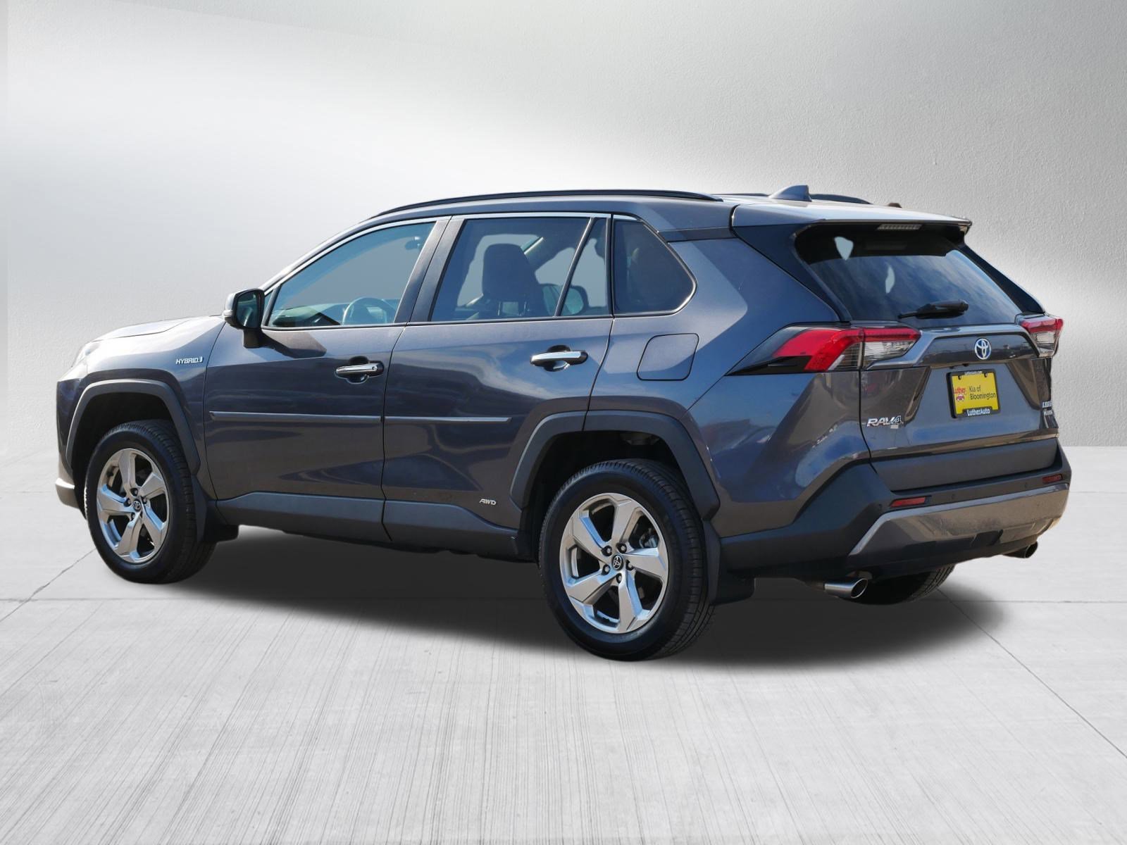 2020 Toyota RAV4 Hybrid Limited photo 4