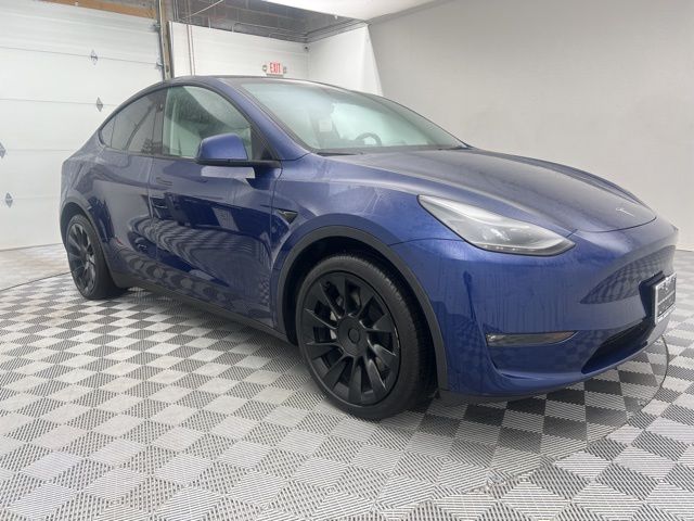 2023 Tesla Model Y Long Range photo 3