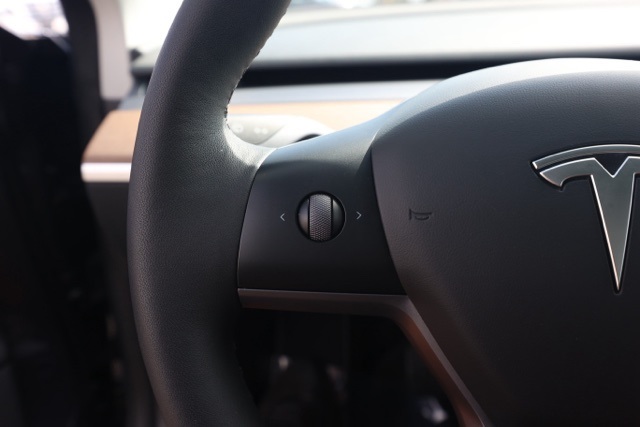 2023 Tesla Model 3 Long Range photo 23