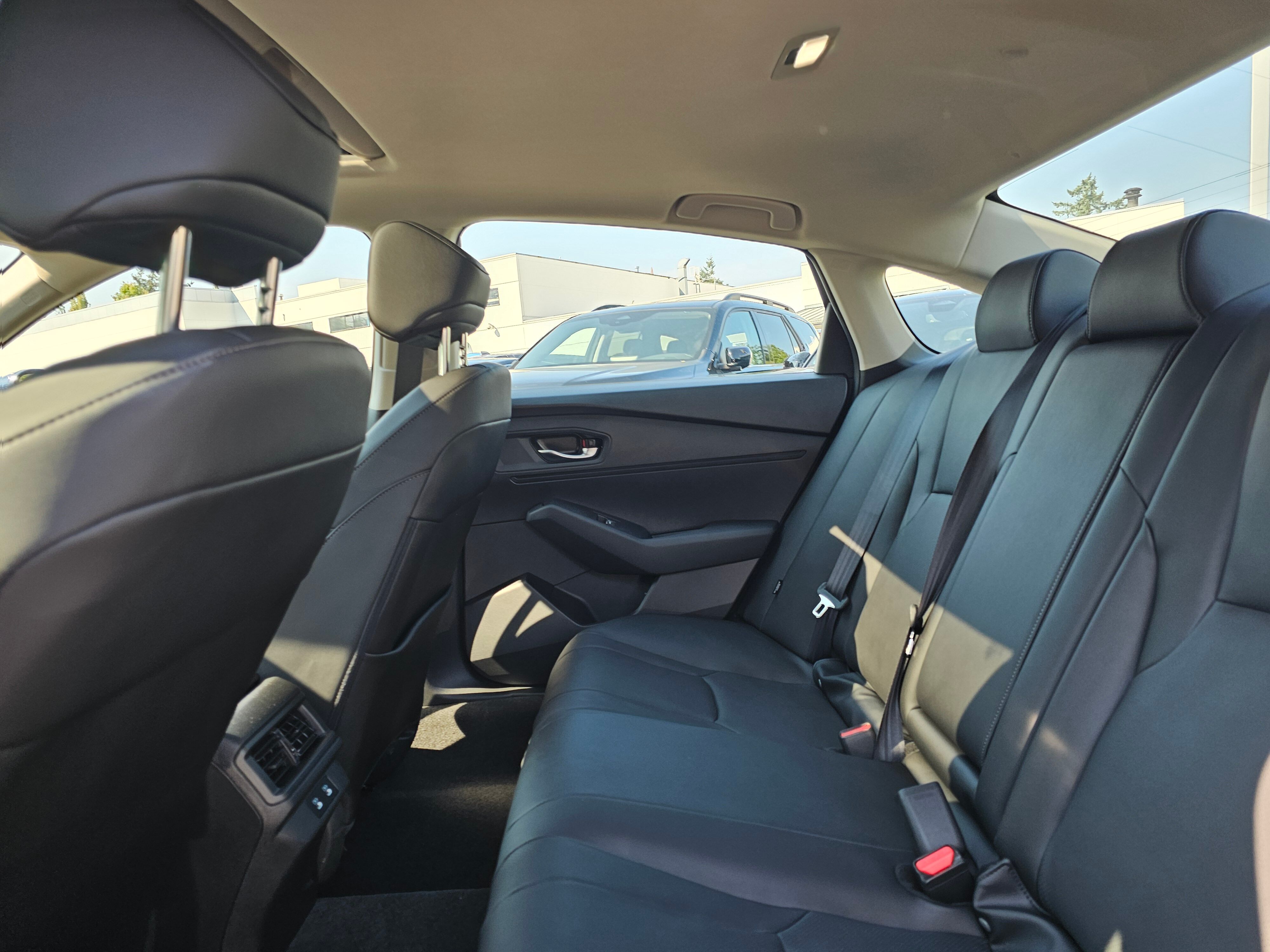2025 Honda Accord Hybrid EX-L photo 6