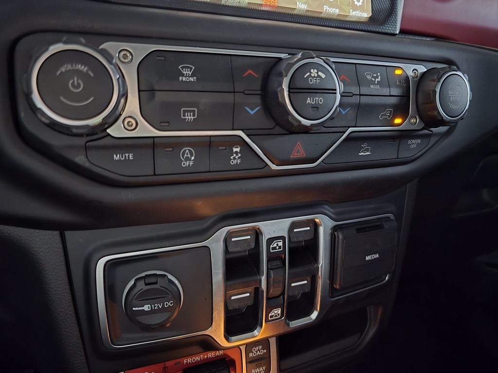 2023 Jeep Wrangler Rubicon photo 20