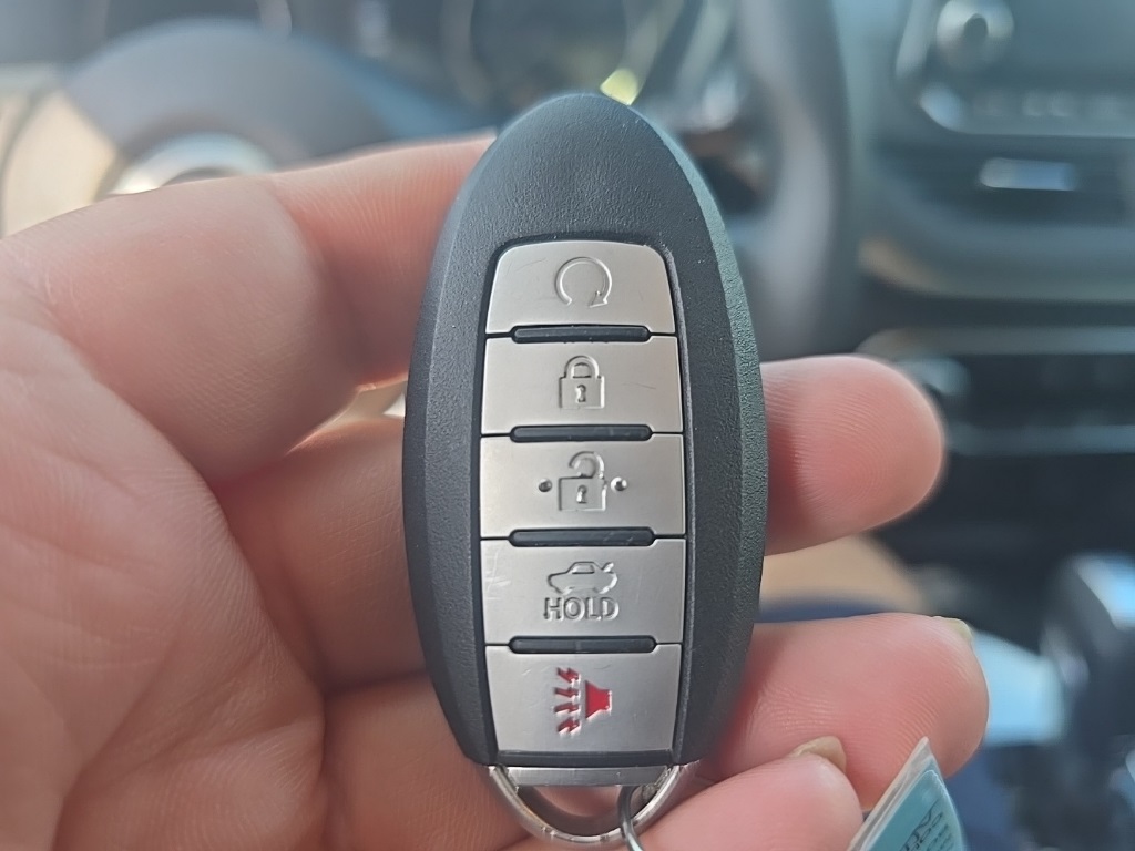 2022 Nissan Altima 2.5 SV photo 11