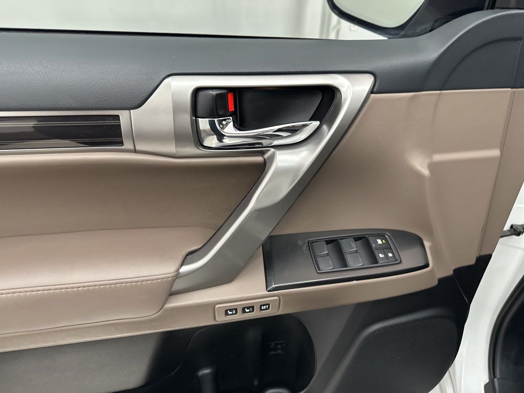 2023 Lexus GX 460 photo 9