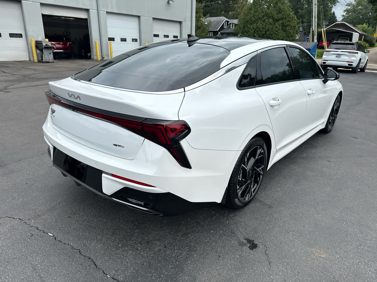 2025 Kia K5 GT-Line photo 3
