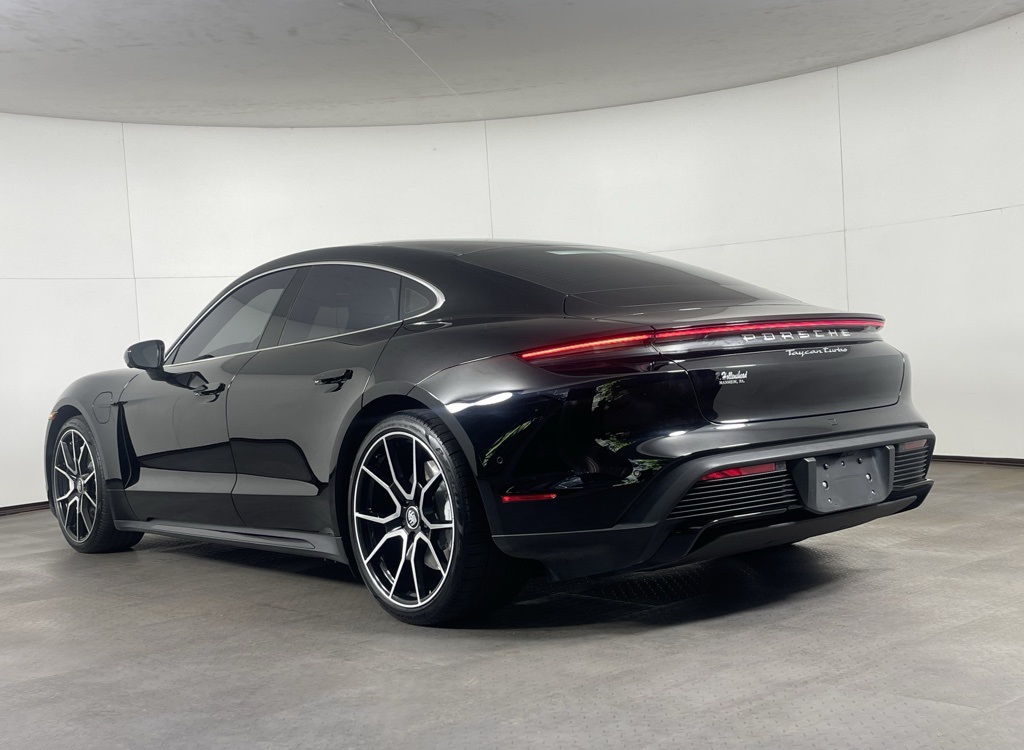 2022 Porsche Taycan Turbo photo 3