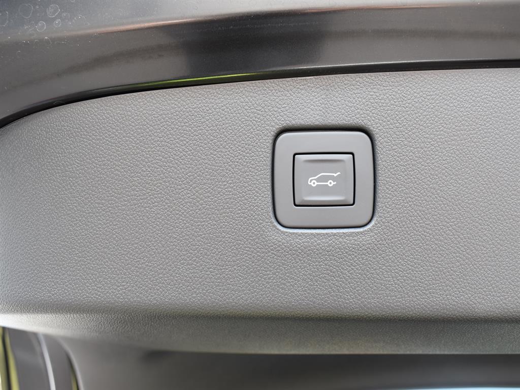 2025 Buick Envista ST photo 10