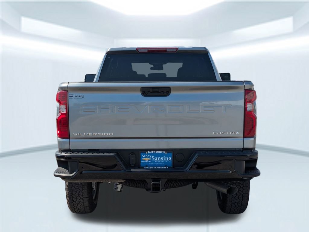 2026 Chevrolet Silverado 2500HD Custom photo 3