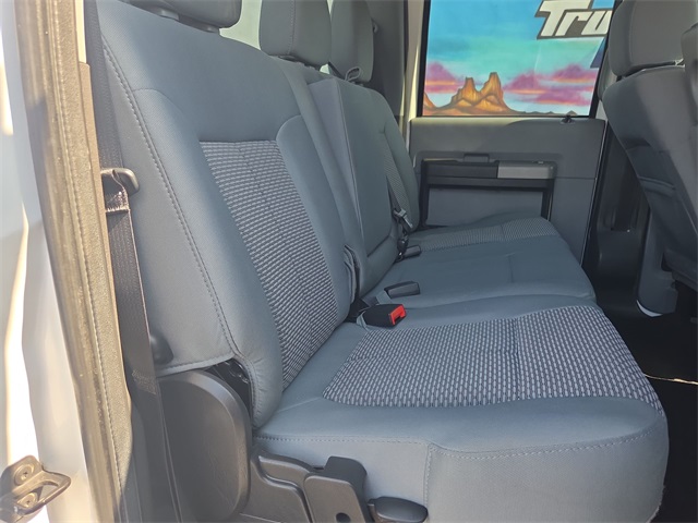 2016 Ford F-350 XLT photo 22