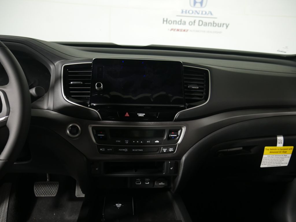 2025 Honda Ridgeline RTL photo 11