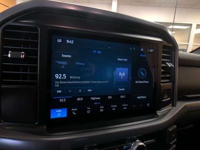2025 Ford F-150 XLT photo 16