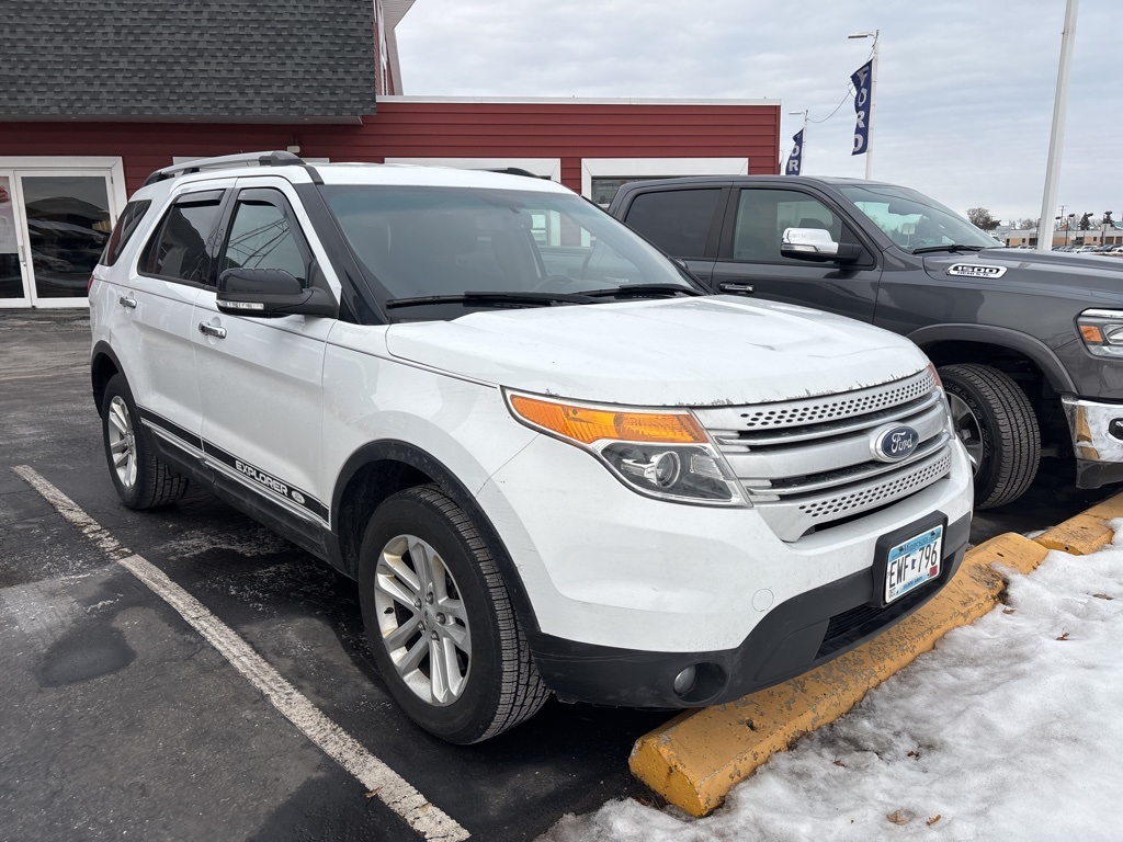 2015 Ford Explorer XLT's photo