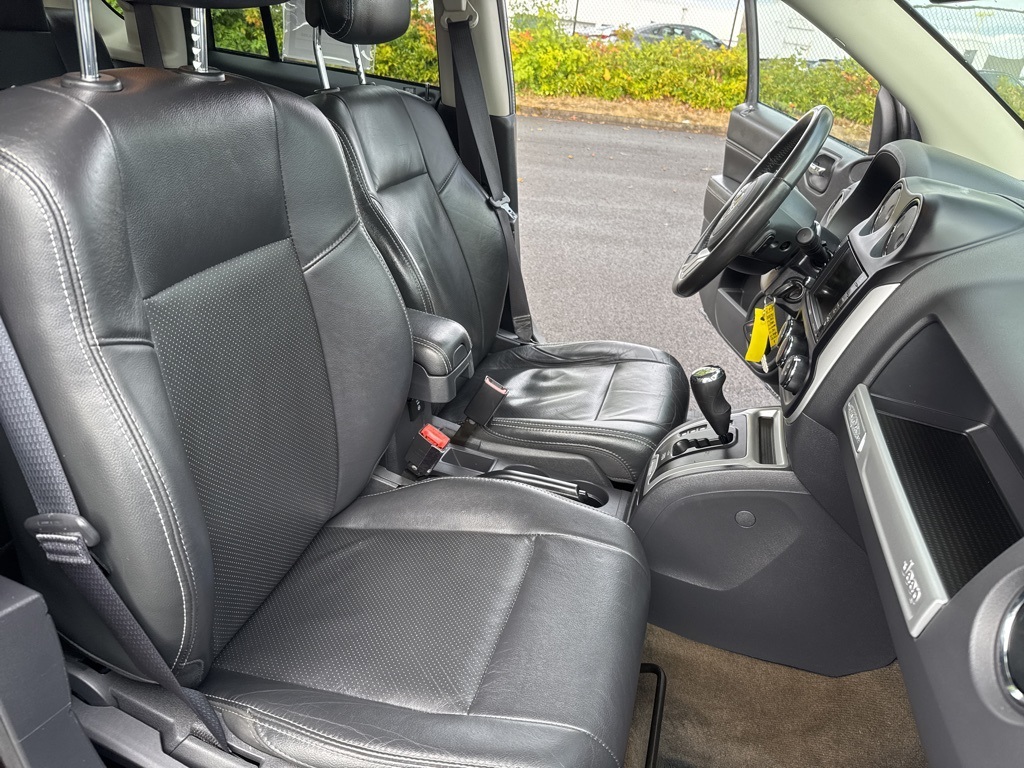 2017 Jeep Compass Latitude High Altitude photo 25