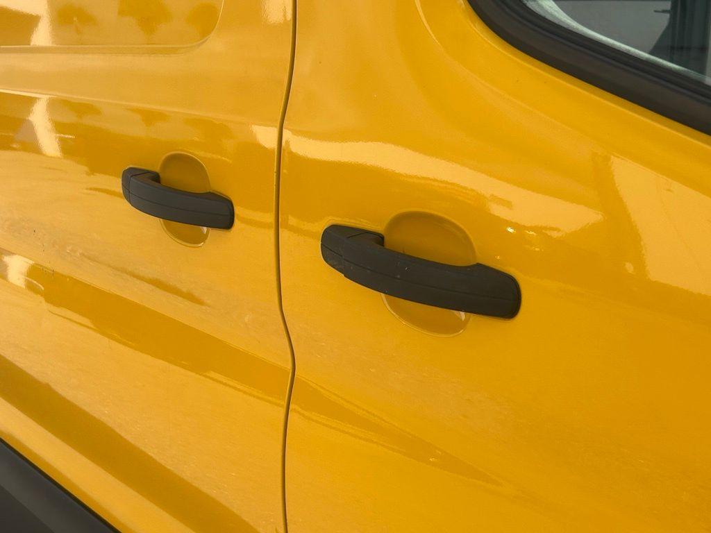 2021 Ford Transit photo 17