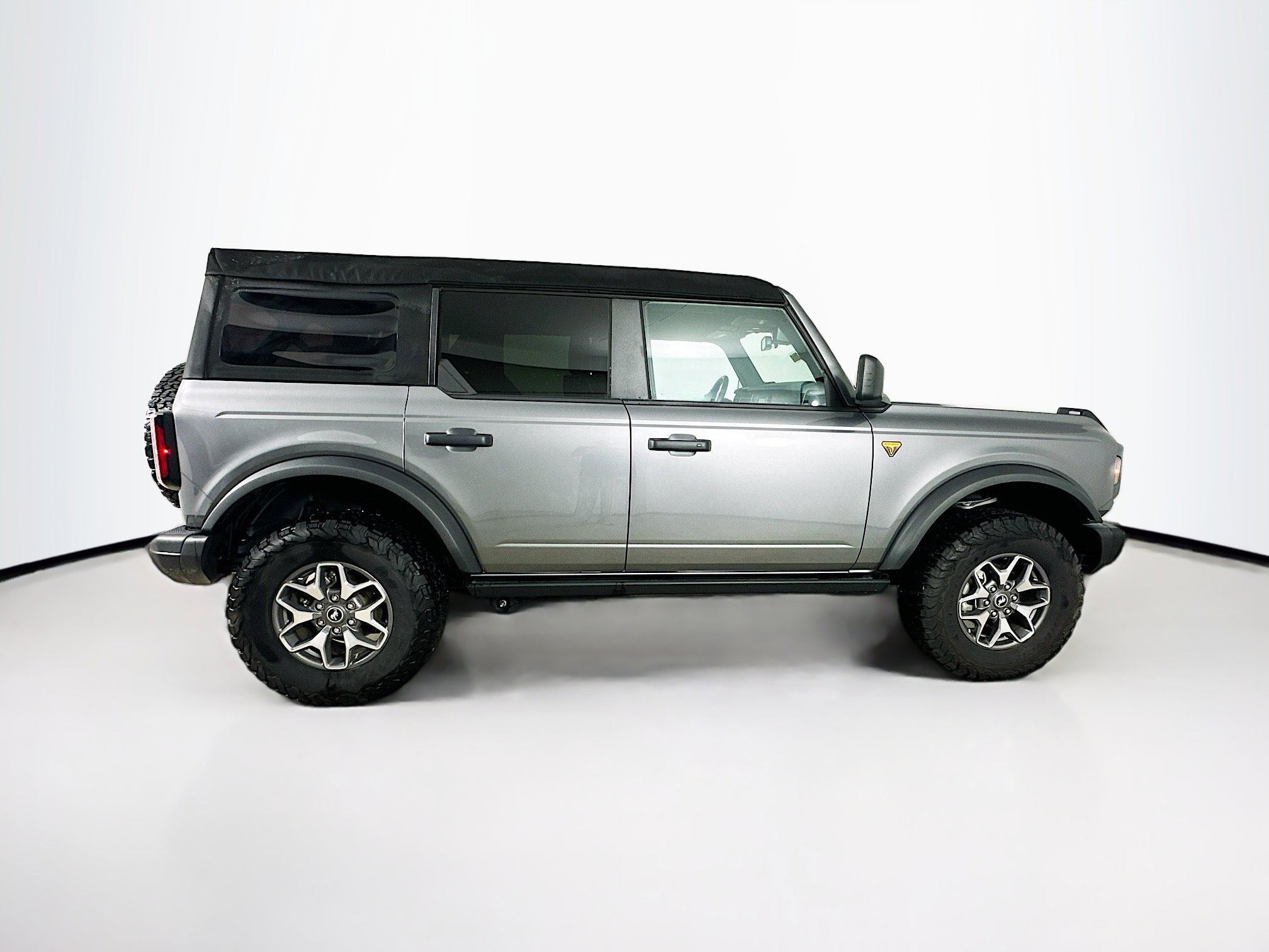 2023 Ford Bronco Badlands photo 7