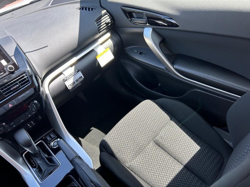 2024 Mitsubishi Eclipse Cross Ralliart photo 20