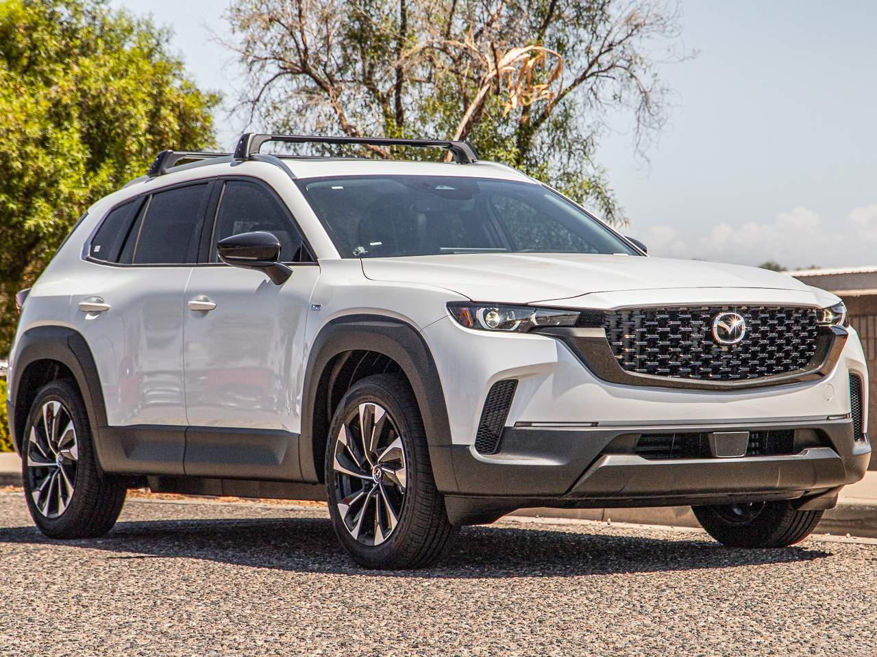 2025 Mazda CX-50 Premium Plus photo 3