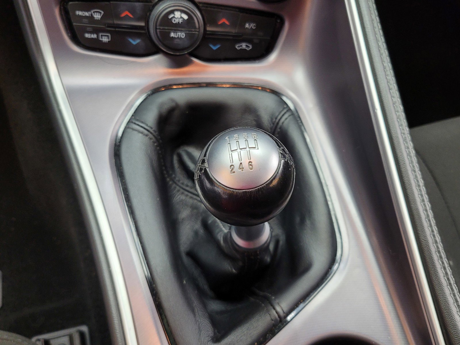 2019 Dodge Challenger R/T Scat Pack photo 19
