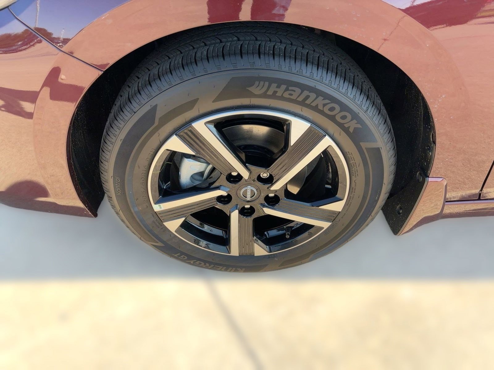 2025 Nissan Sentra SV photo 11