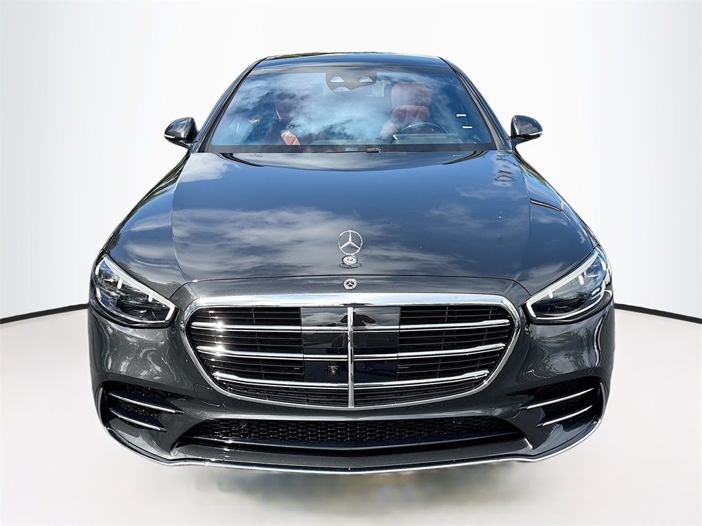 2026 Mercedes Benz S 580 4MATIC photo 2