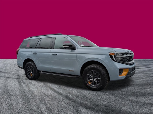2025 Ford Expedition photo 2