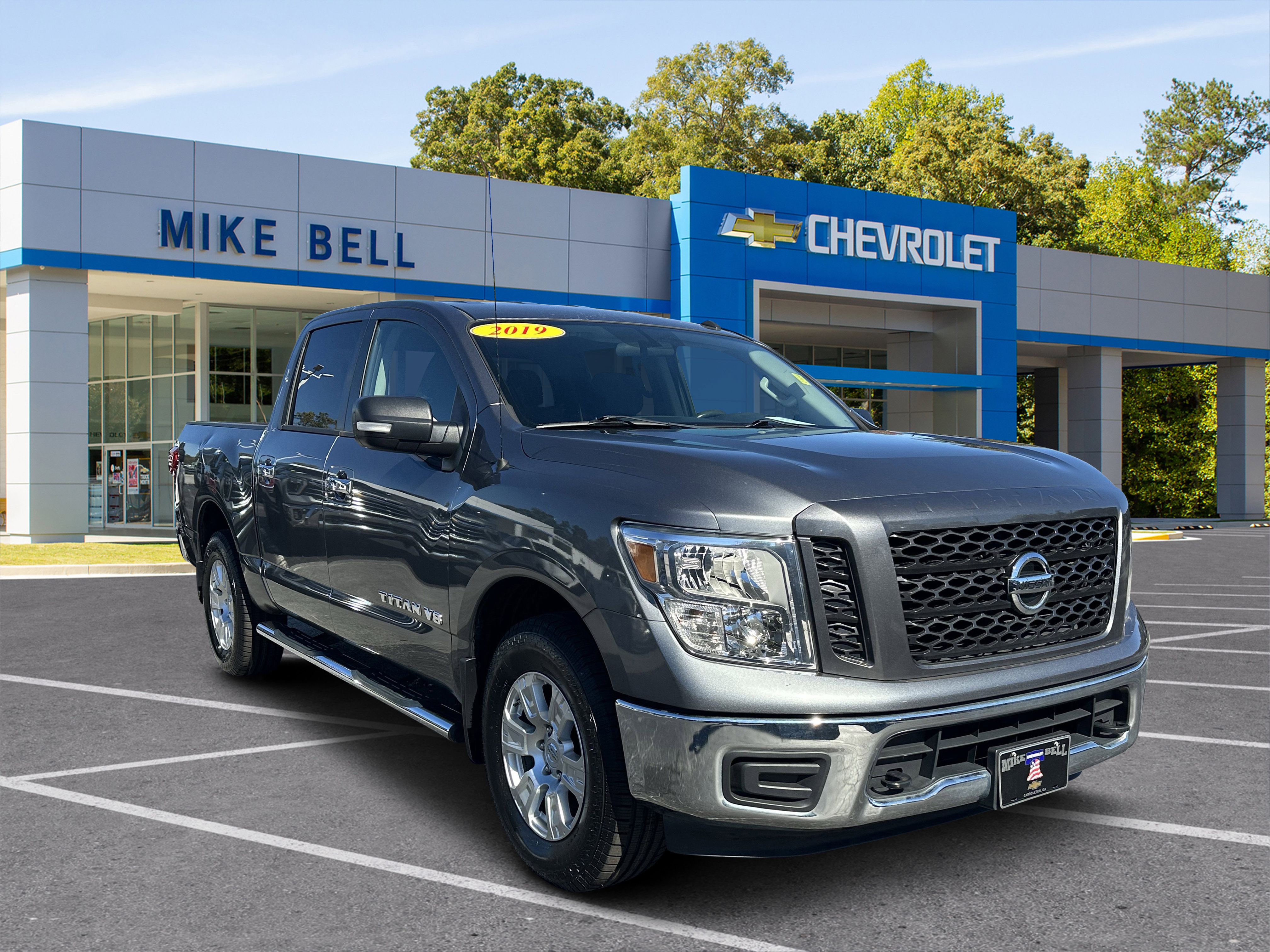 2019 Nissan Titan SV's photo