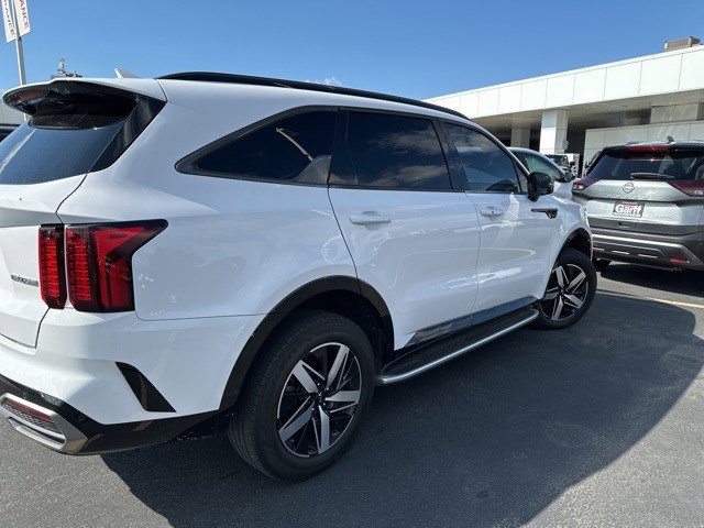 2021 Kia Sorento EX photo 3