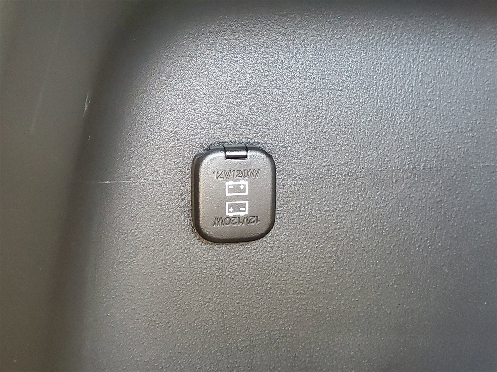 2025 Mazda CX-50 Premium photo 9