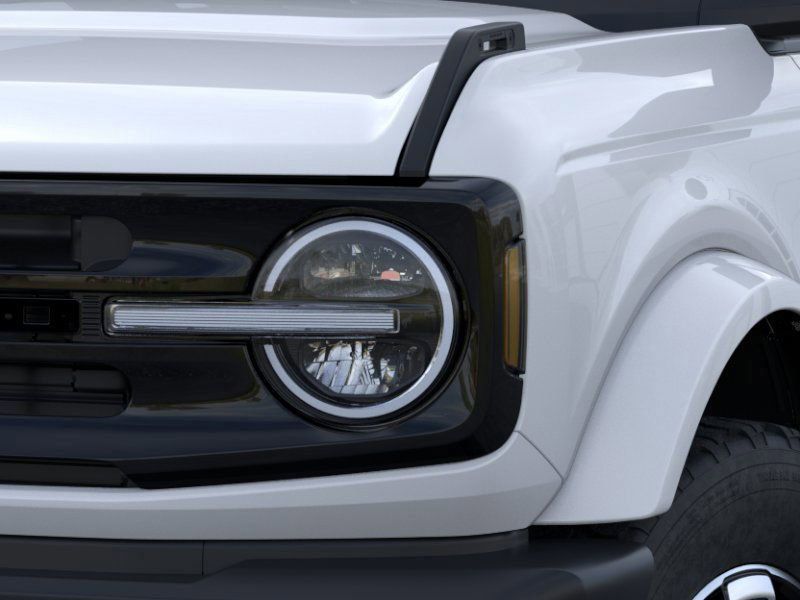2025 Ford Bronco Outer Banks photo 18
